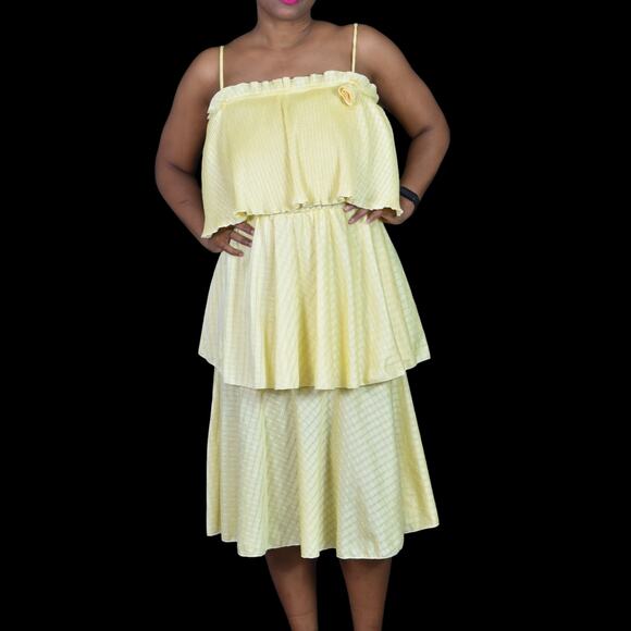 Vintage Tiered Midi Dress Yellow Ruffle Plisse Lemon 70s Pastel Homemade Large - Picture 1 of 14